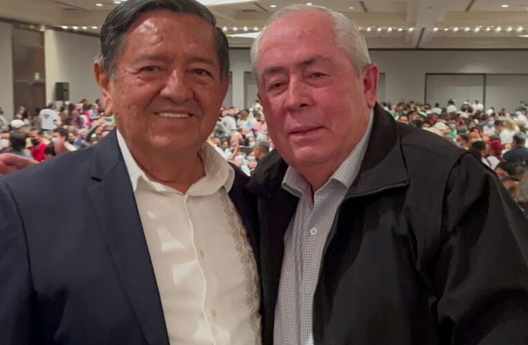 El profesor Luis Alberto Michel Rodríguez se reunió este domingo con Leonel Efraín Cota Montaño.