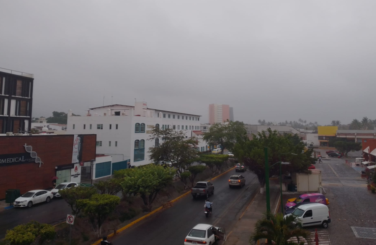 Llego la primer lluvia a Puerto Vallarta.