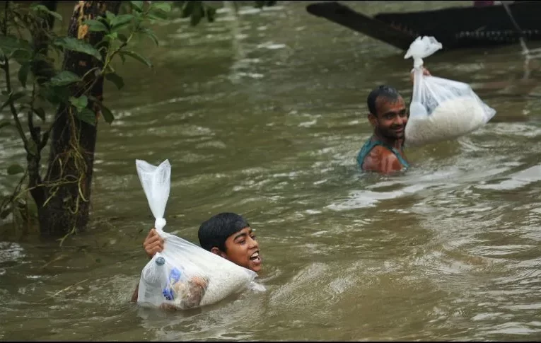 Se registran 26 muertes en las últimas horas por intensas lluvias en la India.