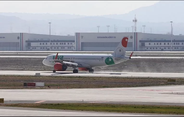 A ninguna aerolínea se le obliga a operar en el AIFA, dice López Obrador.