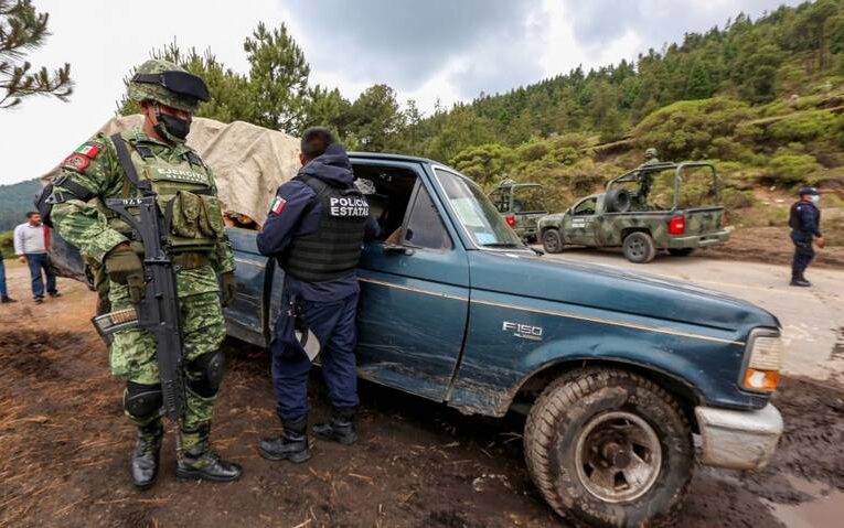 Segob presentará proyecto para consulta sobre permanencia del Ejército en las calles.