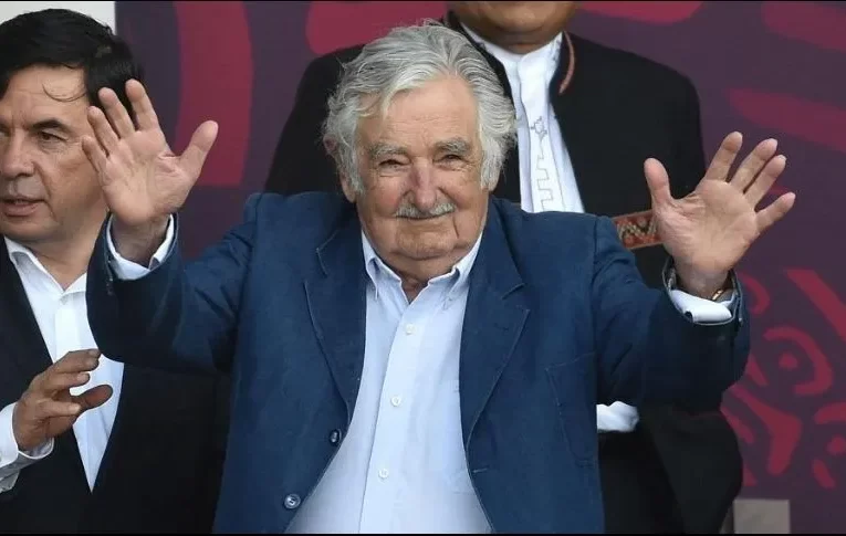 José Mujica a Santiago Creel que Ser opositor habla bien de usted.